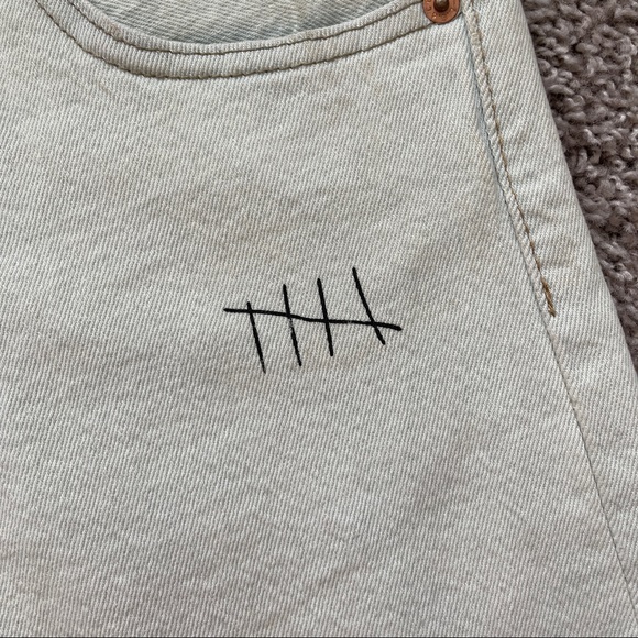 LEVIS 501 DENIM JEANS LIGHT WASH 30X29 DOODLE ART - Picture 7 of 10